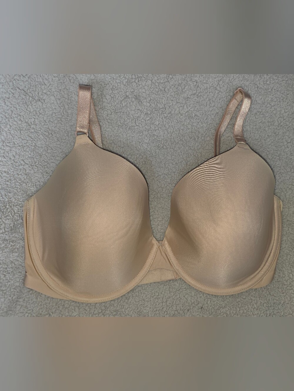 NWOT Victoria's Secret Smooth Nude T-Shirt Bra SZ 36DD